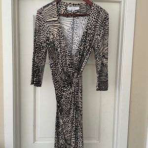 Trina Turk Beige Black Print Wrap Dress Women's 10